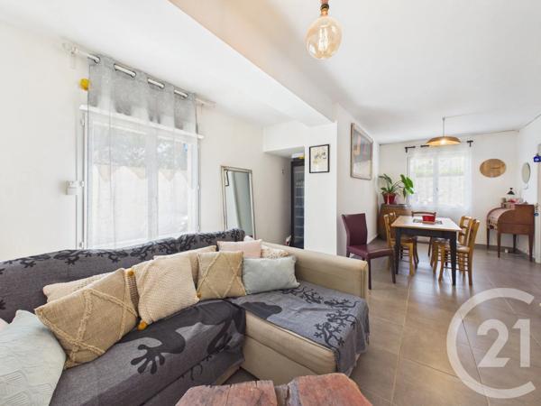 Maison à vendre  6 pièces - 150,50 m 2   LA VALETTE DU VAR  - 83