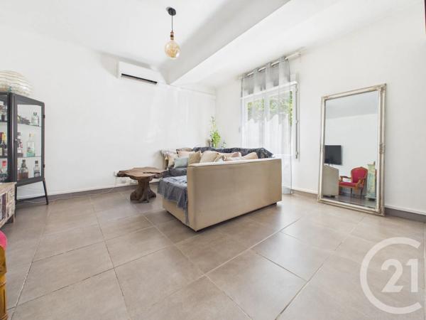 Maison à vendre  6 pièces - 150,50 m 2   LA VALETTE DU VAR  - 83