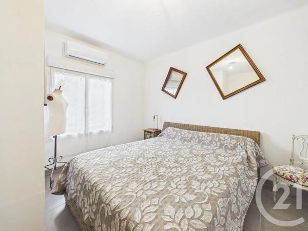 Maison à vendre  6 pièces - 150,50 m 2   LA VALETTE DU VAR  - 83