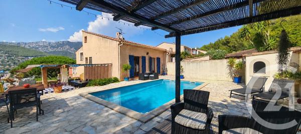 Maison à vendre  6 pièces - 150,50 m 2   LA VALETTE DU VAR  - 83
