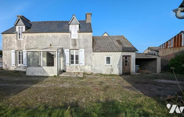 Très belle opportunité à Porsguen, Plouescat - Maison à Rénover avec Hangar, à deux Pas des Plages