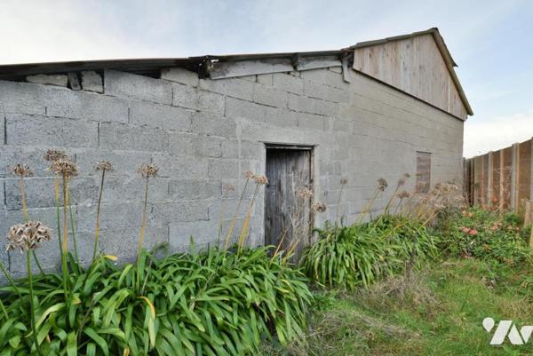Très belle opportunité à Porsguen, Plouescat - Maison à Rénover avec Hangar, à deux Pas des Plages