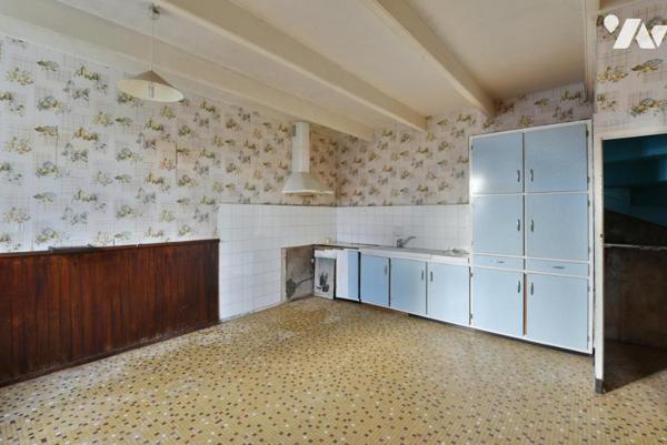 Très belle opportunité à Porsguen, Plouescat - Maison à Rénover avec Hangar, à deux Pas des Plages