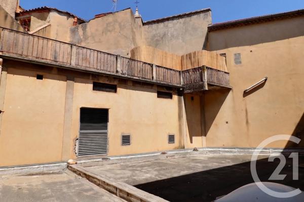 Appartement T3 à vendre  6 pièces - 59,18 m 2   CARPENTRAS  - 84