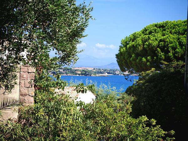Appartement Les Issambres, piscine, terrasse, acces mer