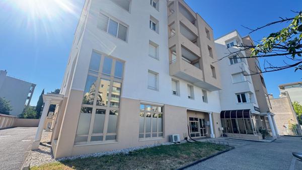 Appartement T 3 - 4 emplacement N°1 sur BLV.