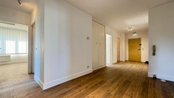 Appartement T 3 - 4 emplacement N°1 sur BLV.