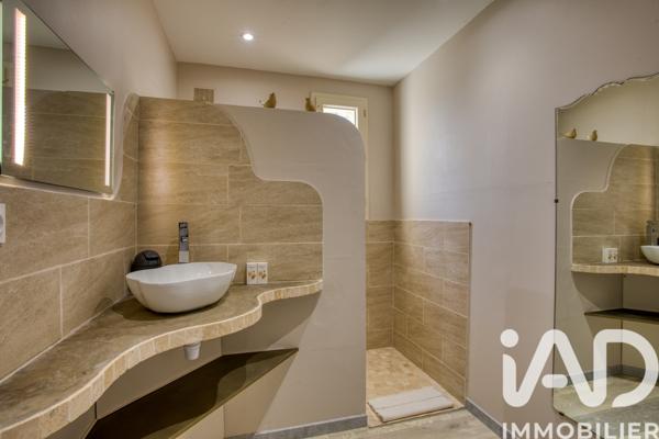 Maison à vendre 22 pièces 950 m² Puy-l'Évêque