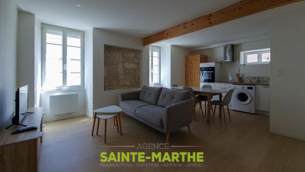 Niort. Immeuble de rapport. Niort (79000)