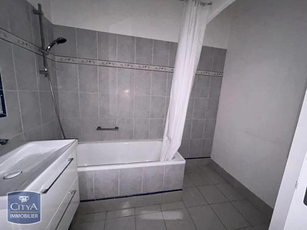 Appartement à louer 3 pièces 70.99m² La Rochelle (17000)