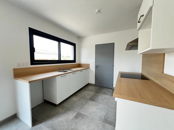 A LOUER - LAVERNOSE LACASSE - Maison 4 pièces 98 m² avec cuisine équipée, climatisation réversible et garage - G1200-FG