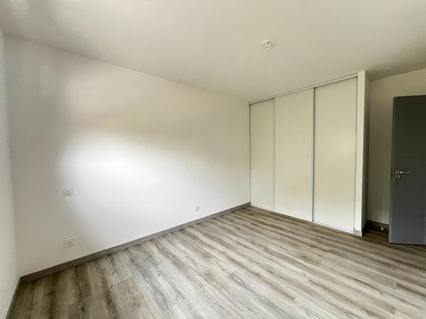 A LOUER - LAVERNOSE LACASSE - Maison 4 pièces 98 m² avec cuisine équipée, climatisation réversible et garage - G1200-FG