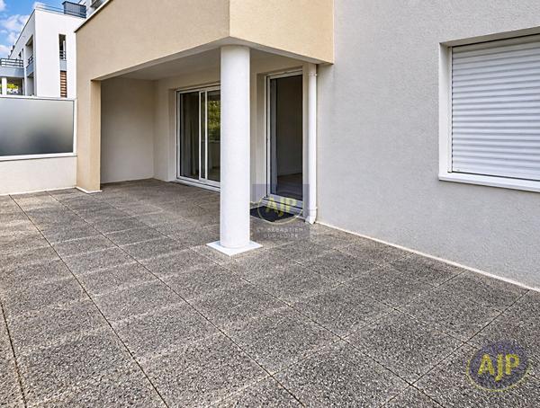 Appartement à vendre Saint Sebastien Sur Loire - 2 pièces, 49m² avec 1 chambre(s) à 158 250€ - AJP Immobilier Saint-Sébastien-sur-Loire