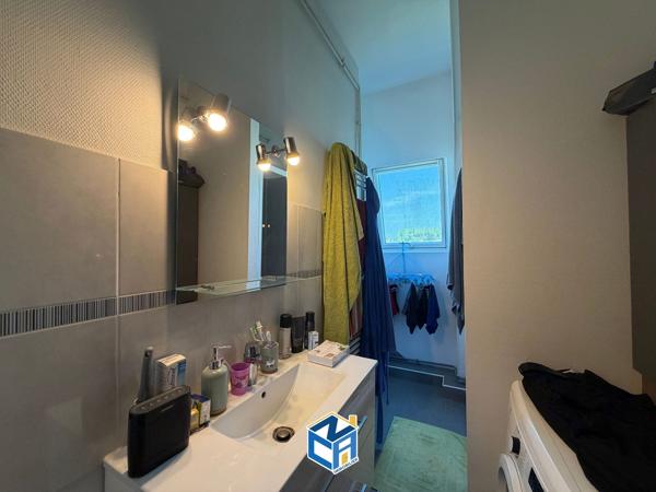 IMMEUBLE TOURANGEAU - 4 APPARTEMENTS - RUE D'ENTRAIGUES