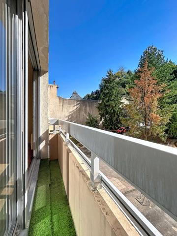 Lyon 9e/ Appartement 2 pièces 45 m2 + garage