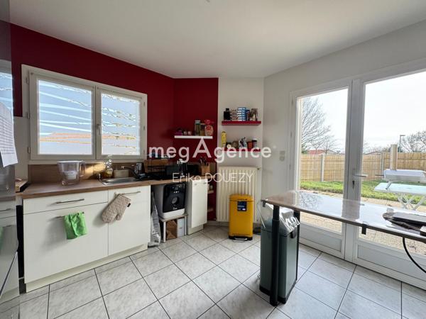 Maison à CHEMILLE-EN-ANJOU, 49120 - 4 pièces 77m²