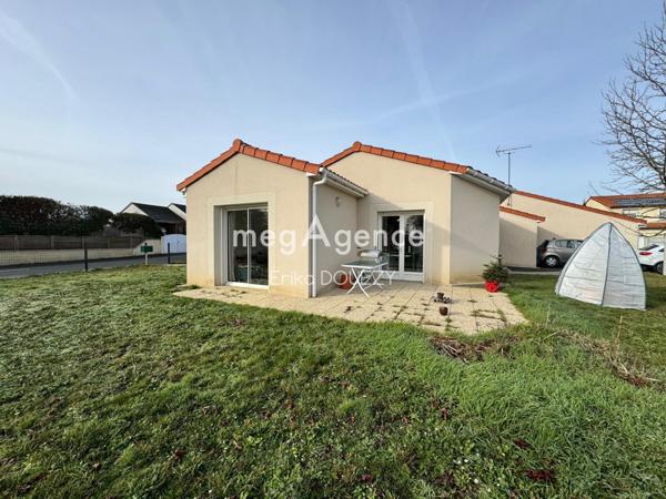 Maison à CHEMILLE-EN-ANJOU, 49120 - 4 pièces 77m²