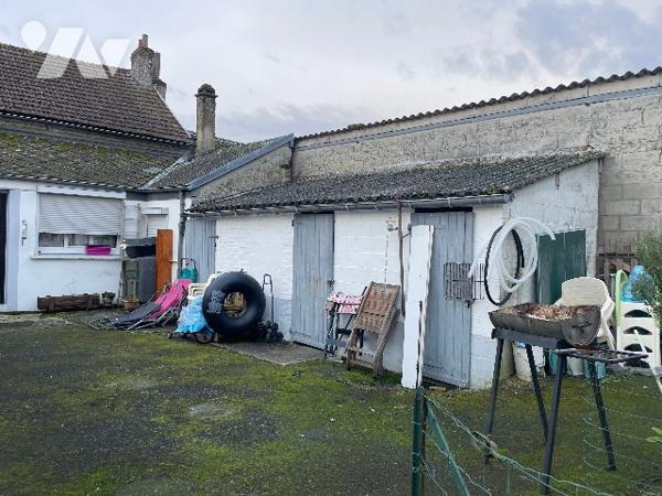 Lot de  2 maisons vendues louées