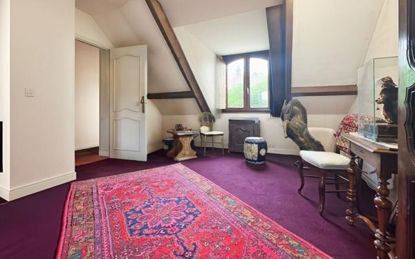 Maison à vendre    5 pièces • 189 m2 Soisy-sur-Seine