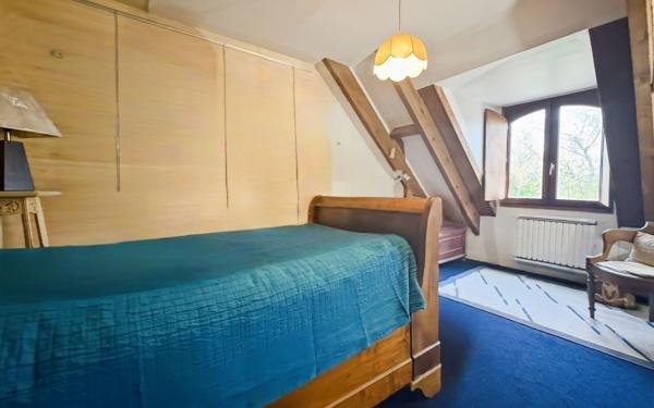 Maison à vendre    5 pièces • 189 m2 Soisy-sur-Seine