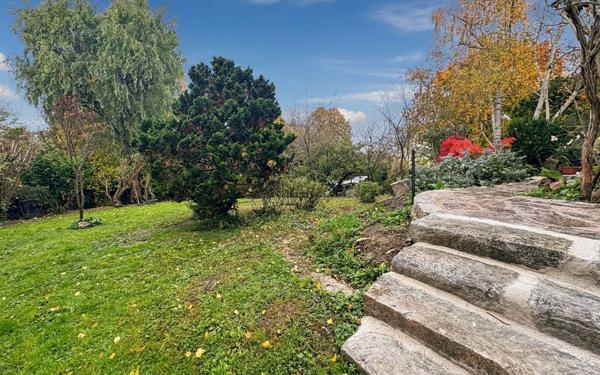 Maison à vendre    5 pièces • 189 m2 Soisy-sur-Seine