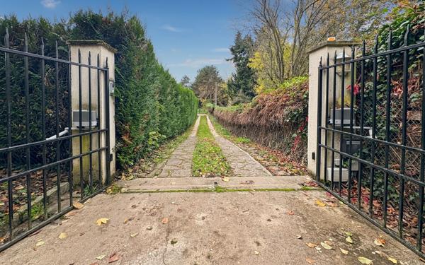 Maison à vendre    5 pièces • 189 m2 Soisy-sur-Seine