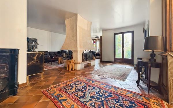 Maison à vendre    5 pièces • 189 m2 Soisy-sur-Seine