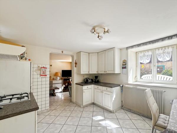 Maison de village de 99 m² avec terrain de 6,41 ares ? Wildenstein, 68820
