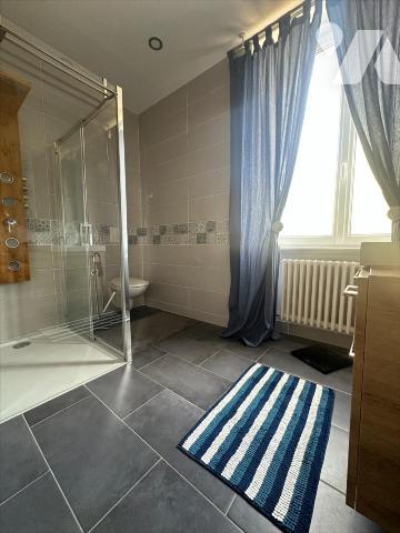 MONTEBOURG (50310), Plein Centre