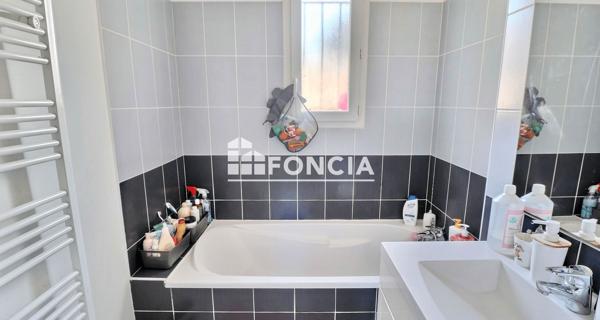 À vendre Maison 4 pièces 81.22 m² - Sainte-foy-lès-lyon 69110