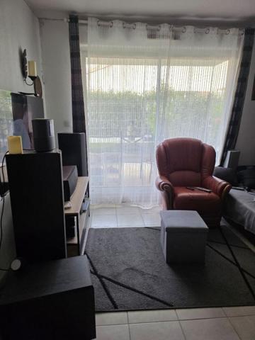 BRIGNOLES Appartement T3  avec grande terrasse et parkings