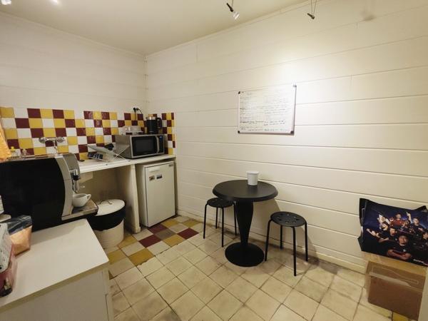 Cucuron, belle demeure de village avec toit terrasse