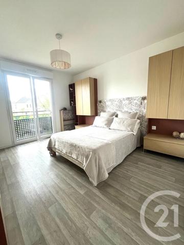 Appartement F4 à vendre  4 pièces - 81,60 m 2   CLAYE SOUILLY  - 77