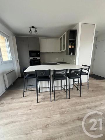 Appartement F4 à vendre  4 pièces - 81,60 m 2   CLAYE SOUILLY  - 77