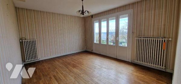 Maison à Vendre à Thouars (79100) en Deux-Sèvres (79)

Cette maison dispose d'une surface hab...