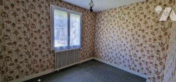 Maison à Vendre à Thouars (79100) en Deux-Sèvres (79)

Cette maison dispose d'une surface hab...