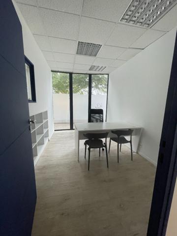 A louer, des bureaux à Laval , Laval