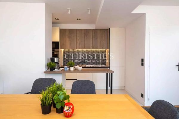 Maison d’exception, 70 m² sur 2 étages, au pied de la Tour de la Lanterne de La Rochelle