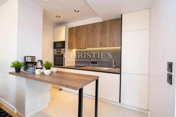 Maison d’exception, 70 m² sur 2 étages, au pied de la Tour de la Lanterne de La Rochelle