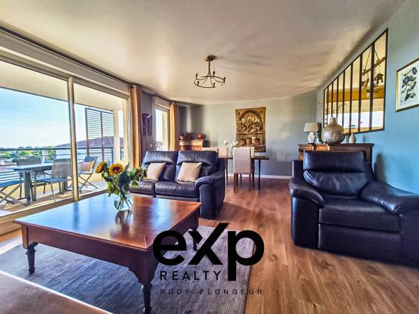 Appartement T4 de 83m2 loi Carrez + Terrasse + 1 Parking + 2 Box