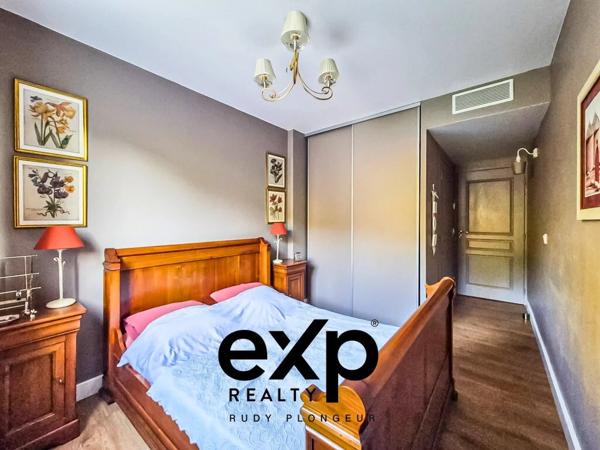 Appartement T4 de 83m2 loi Carrez + Terrasse + 1 Parking + 2 Box