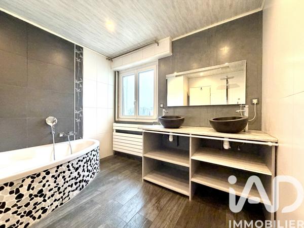 Maison à vendre 5 pièces 239 m² Henridorff