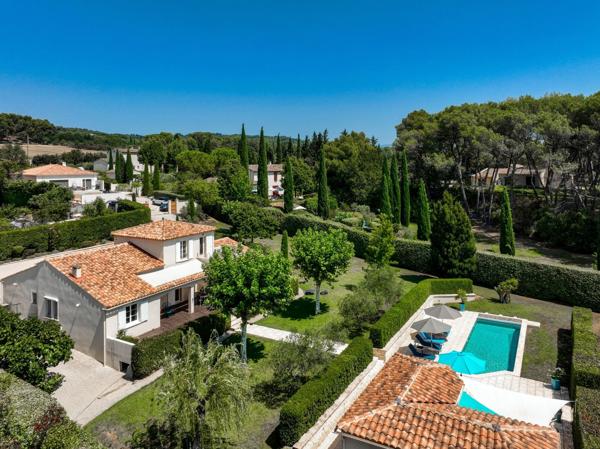 Vente Maison de luxe Aix-en-Provence 5 Pièces 155 m²