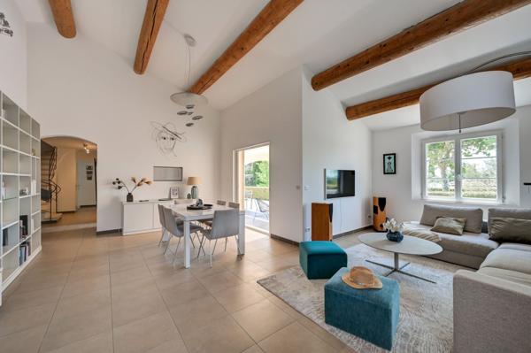Vente Maison de luxe Aix-en-Provence 5 Pièces 155 m²
