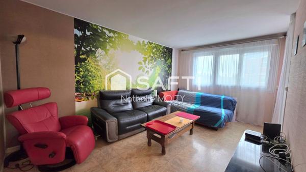 Bel appartement T3, avec ascenseur en demi étage.