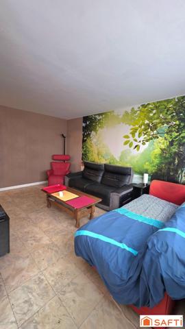 Bel appartement T3, avec ascenseur en demi étage.