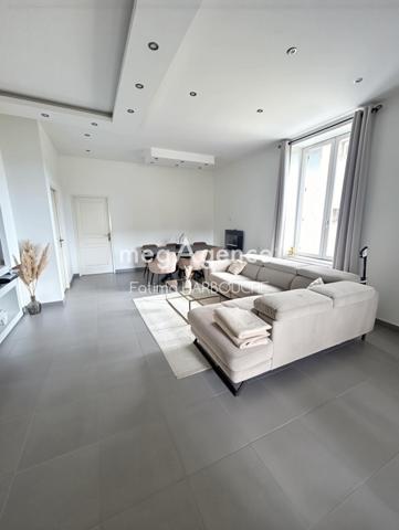 Appartement à LE CHAMBON-FEUGEROLLES, 42500 - 4 pièces 100m²