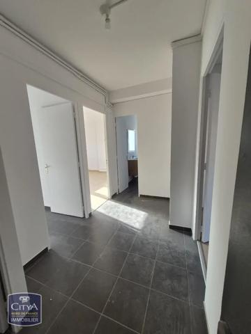 Appartement à louer 3 pièces 63.39m² Maubeuge (59600)