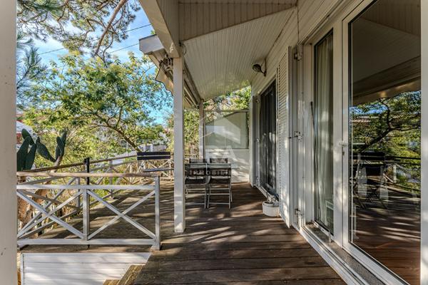Maison bardage bois de 65 m². 2 chambres .garage .calme, jardin et terrasse