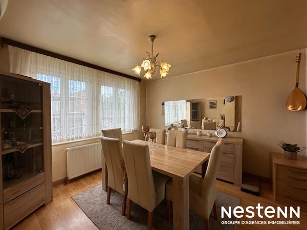 Opportunité : maison lumineuse avec cour et stationnement à Haguenau